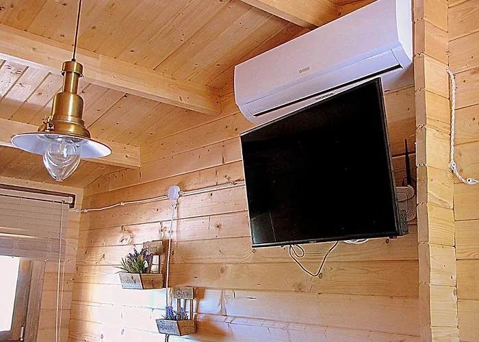 Del En Temporada Incluye Acceso Piscina 2 Columnas! בקתה *